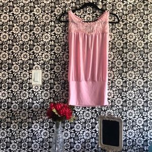 Super cute light pink top